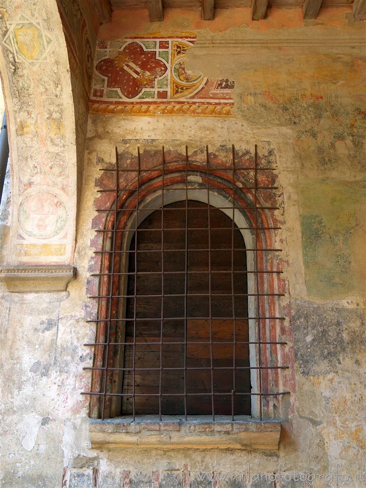 Cavernago (Bergamo, Italy) - Window in the court of the Malpaga Castle